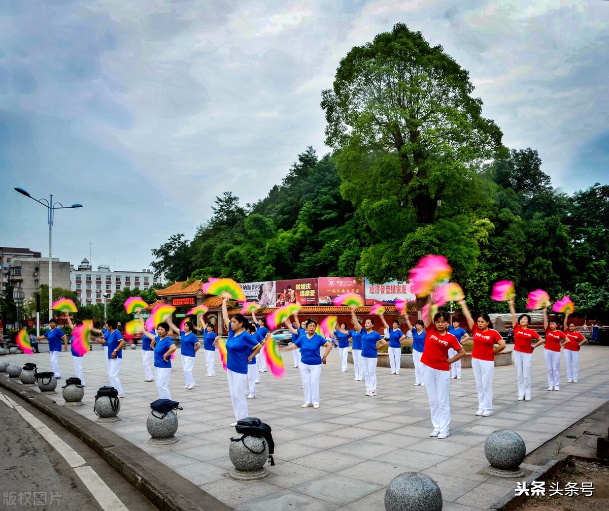 沅陵的人沈从文,沈从文湘西凤凰人