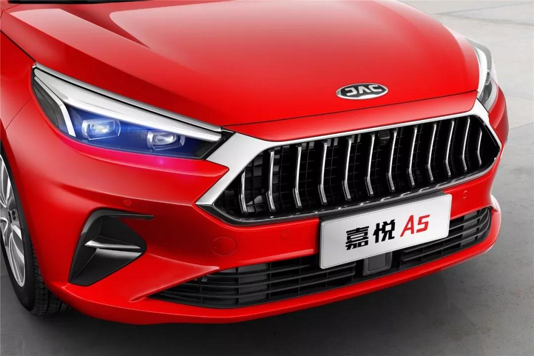 8万落地配四轮独悬,终结选择困难症