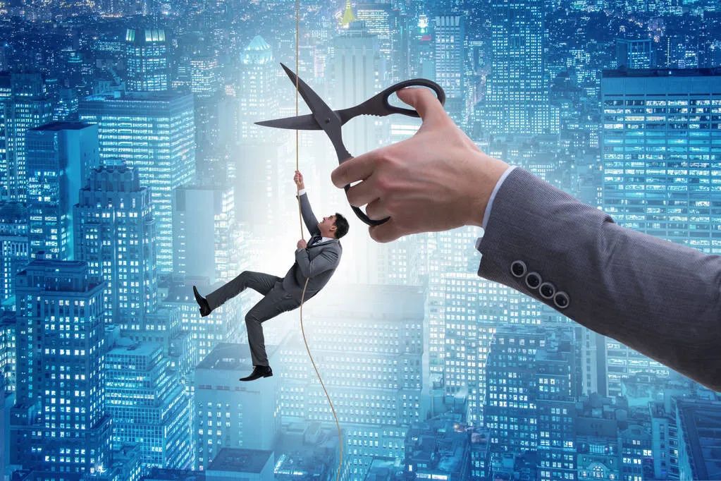 公司想把老员工赶走怎么办,公司怎么赶走一个不干活的老员工