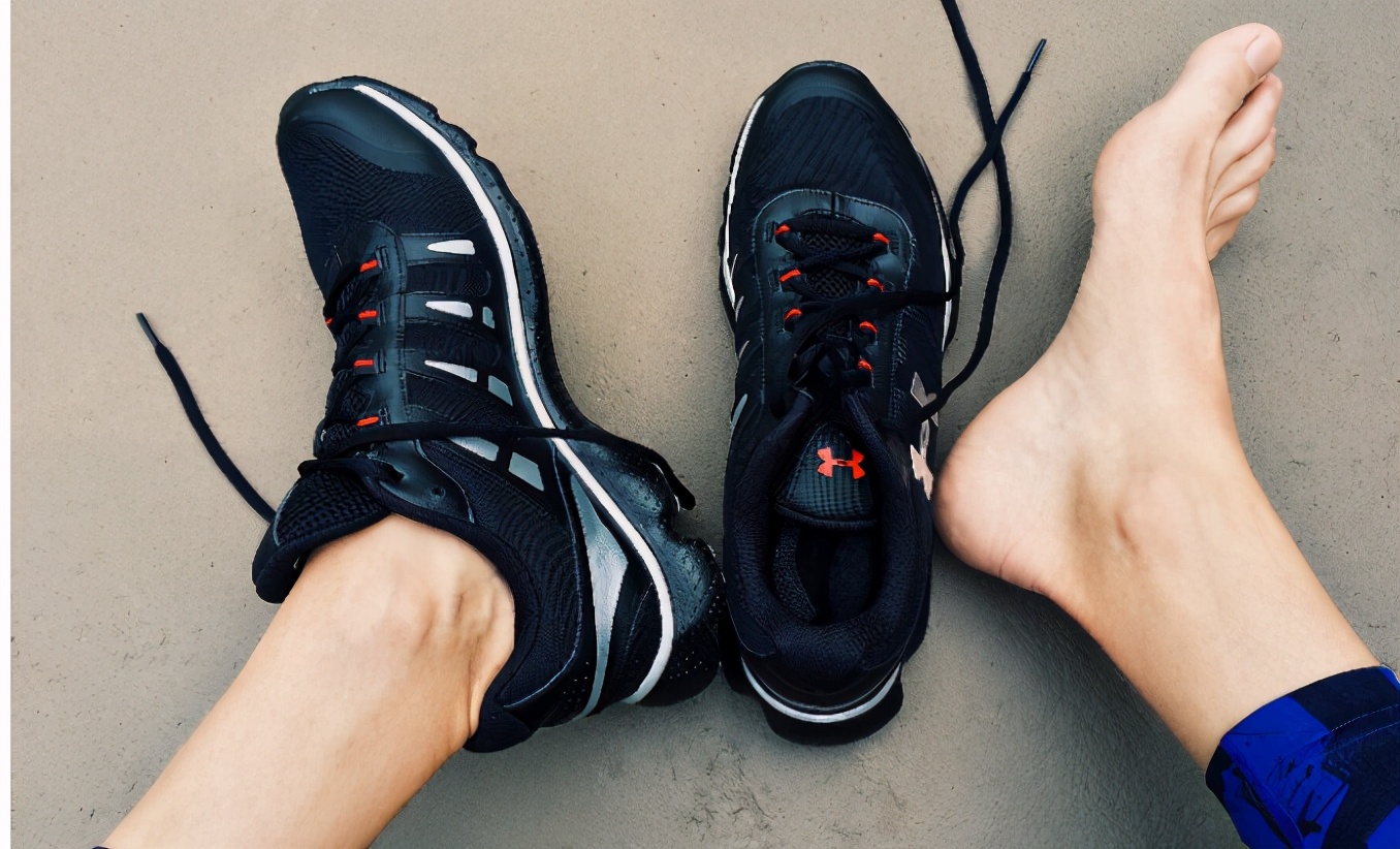 小腿的训练加强踝关节稳定,如何增加踝关节的力量及稳定性