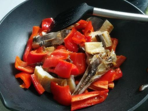 红烧咸鲅鱼的做法,咸鳗鱼的做法