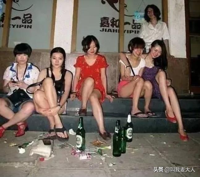 从网红到豪门阔太太的章泽天,从网红到商业女强人