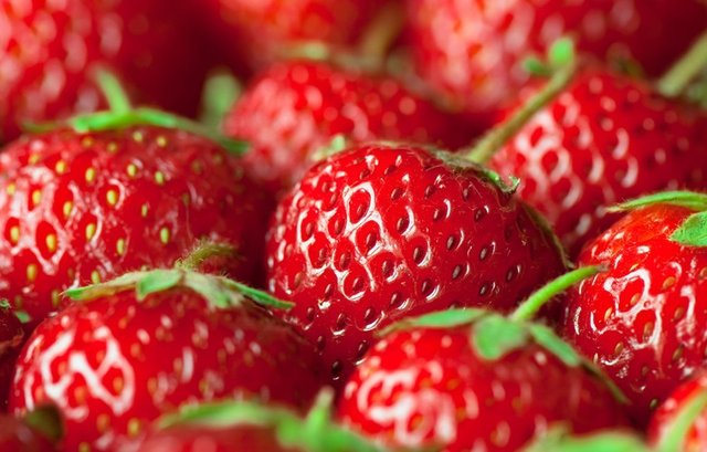 不加一滴水的草莓饮品,不加糖的草莓酱的做法