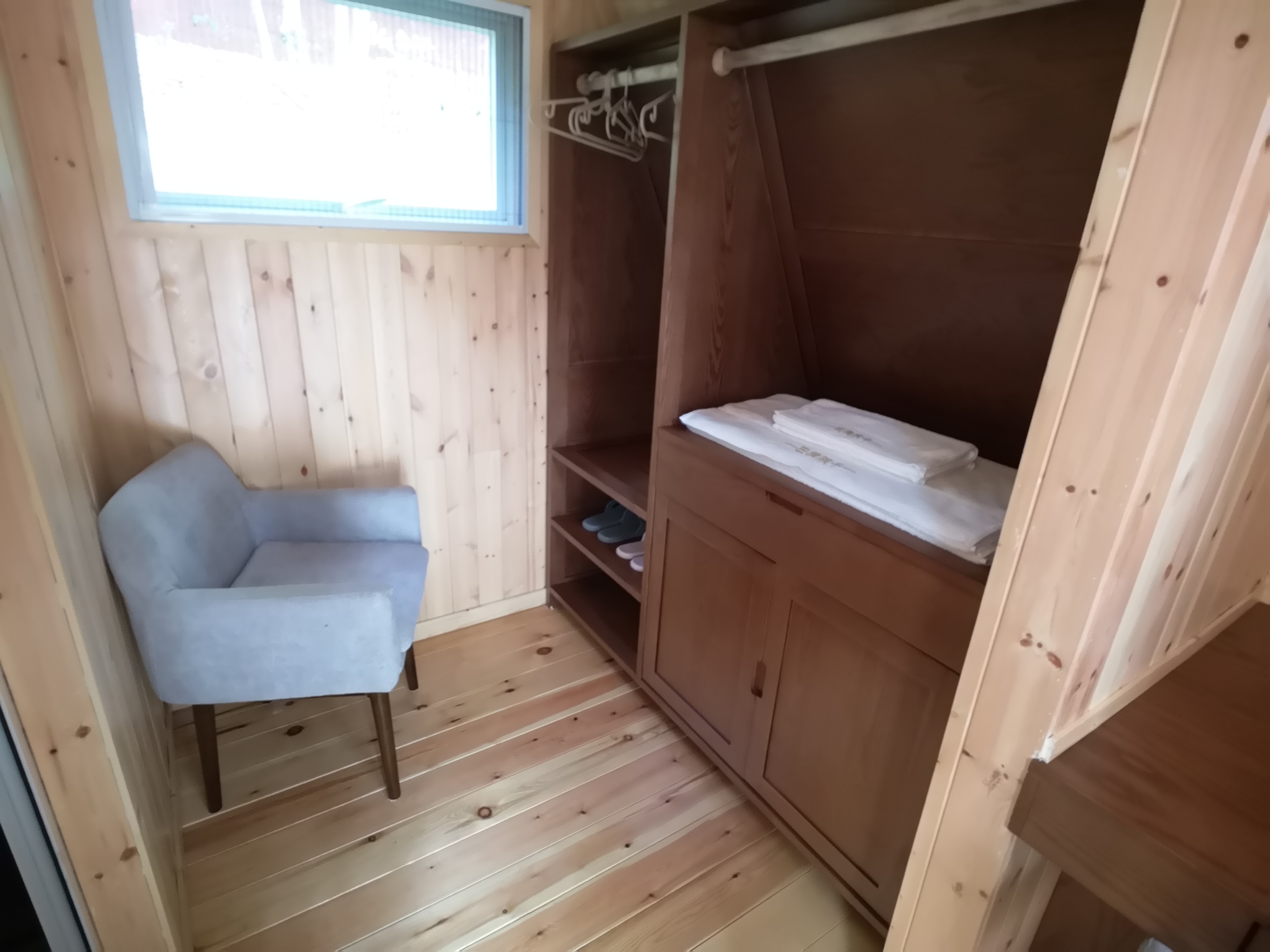 民宿和普通住宅的优劣势,民宿和酒店相比有什么优势