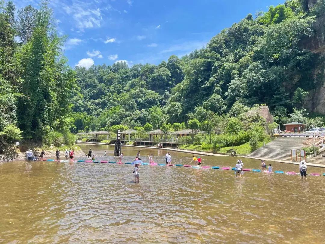 四川避暑康养最佳地是哪里,四川冷门避暑胜地亲子游2-3天
