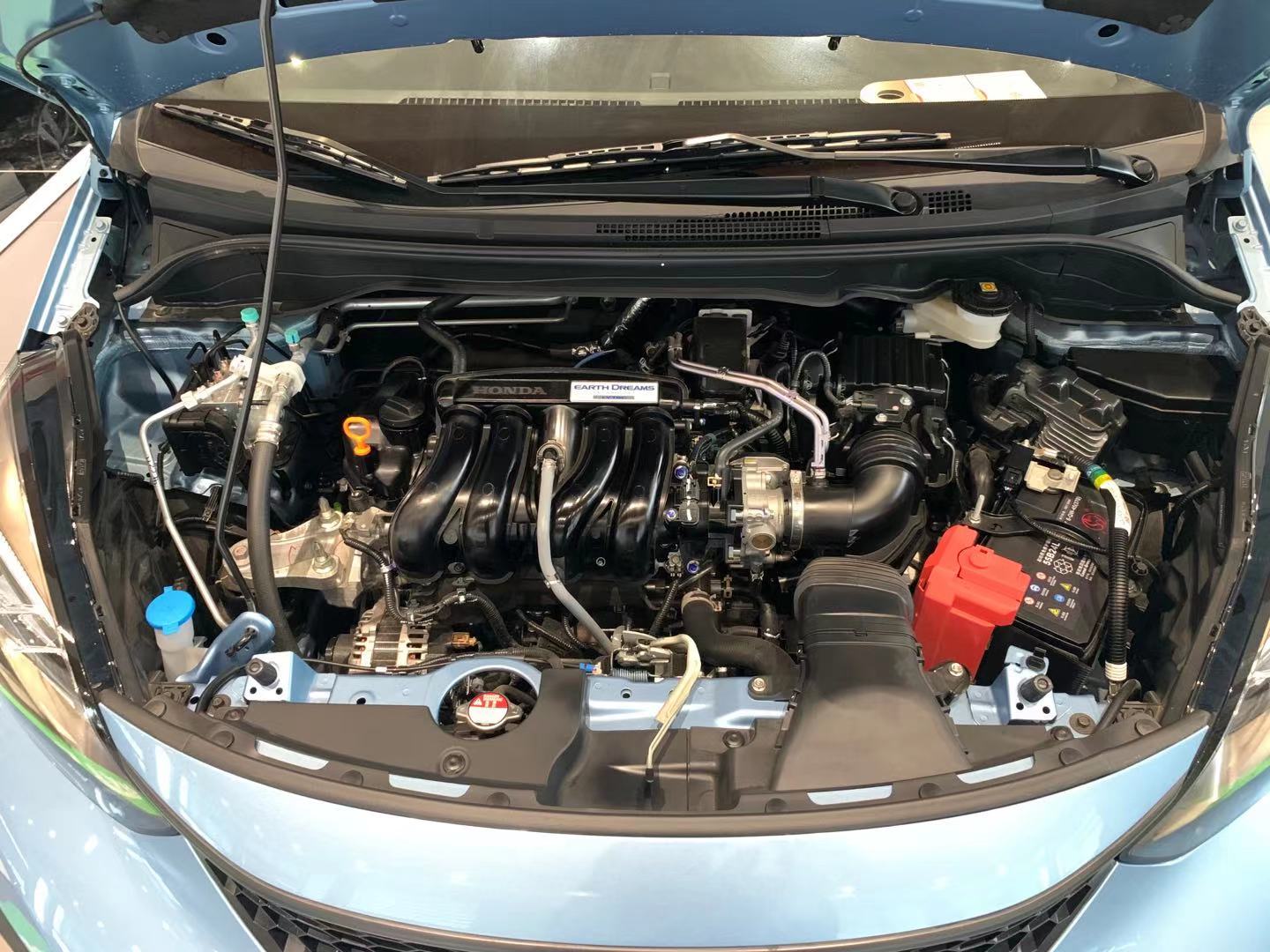 本田飞度也卖不动了？车友：配置这么低，先降2万再说