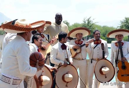 奥尼尔魁梧的身材,奥尼尔大熊猫