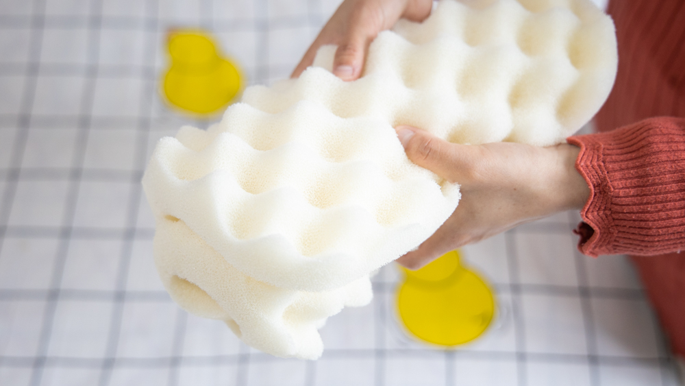 妈妈们都给宝宝枕什么样的枕头呢,什么枕头透气性最好适合宝宝枕