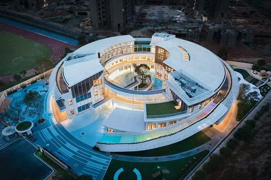 华润江南中心的小学动工了吗,华润江南中心小学建设