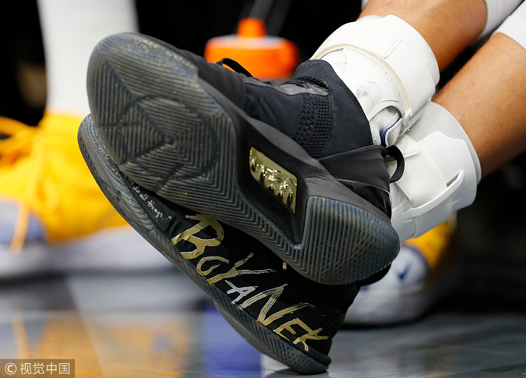 NBA今日球鞋精选：新配色UACurry5来了！库里穿它致敬老爹