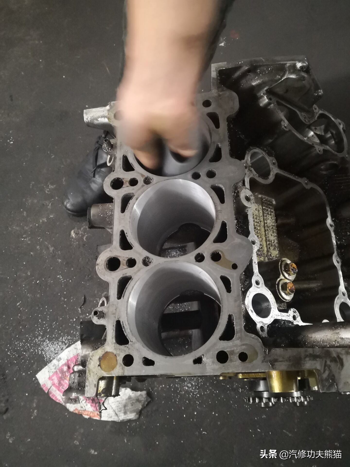 2020款保时捷卡宴s烧机油吗,保时捷卡宴免拆治理烧机油靠谱吗