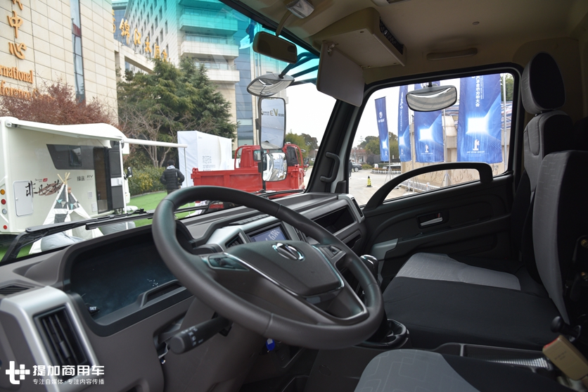 飞碟奥驰v3新车多少钱,奥驰v3飞碟150马力视频