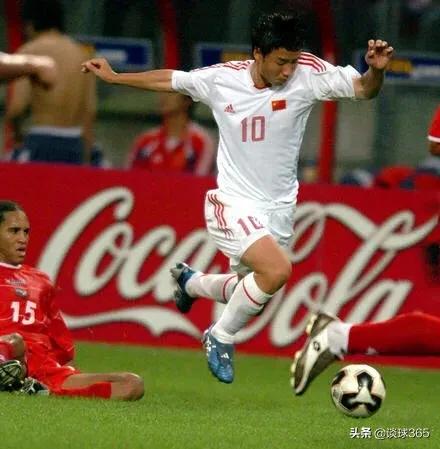 齐达内与梅西传奇,齐达内比肩两大球王