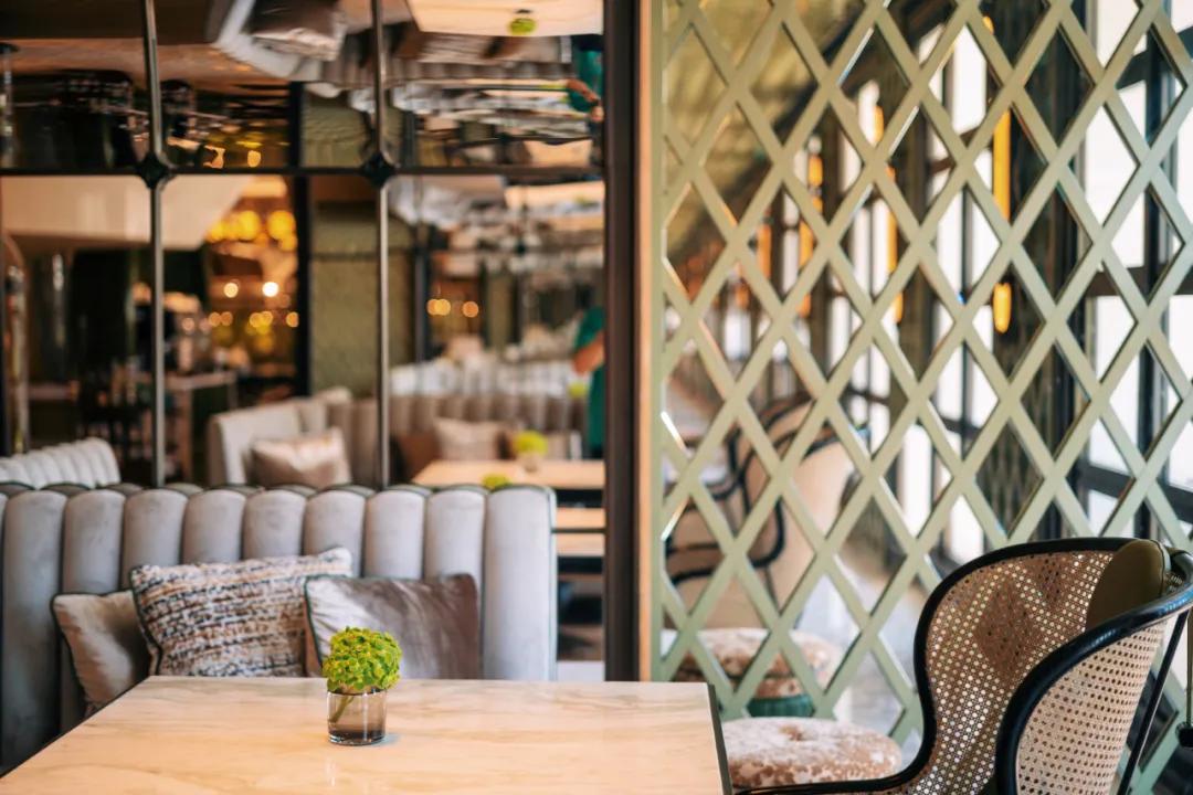 鍗庡皵閬撳か鐧惧勾缁忓吀,鍗庡皵閬撳か鐧惧勾鐢垫