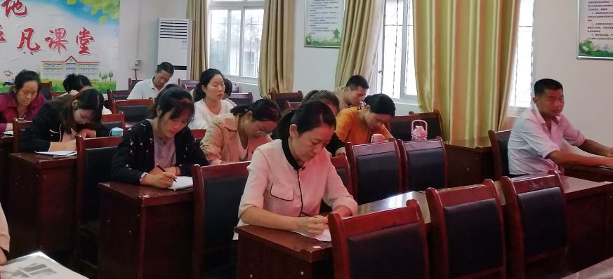 小学低年级班主任交流会经验分享,中小学班主任工作经验交流会方案