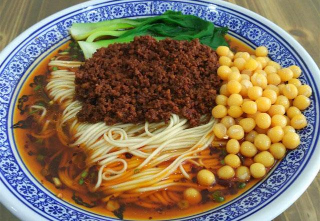 煮面条黏糊糊做法,鲜面条怎样煮才能不坨