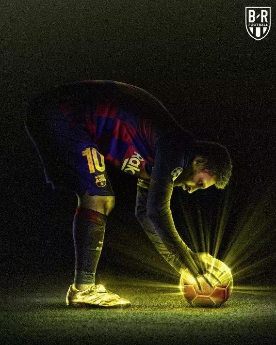 梅西和c罗各拿过几次金球奖,克鲁伊夫预言梅西七次金球奖