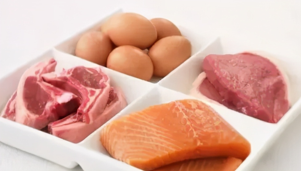 怎么照顾猫妈妈和刚出生的猫宝宝,母猫生孩子后猫妈妈怎么照顾