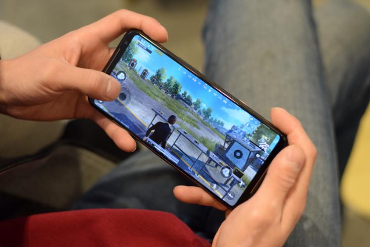 rog游戏手机2最新评测,rog游戏手机2测评5999