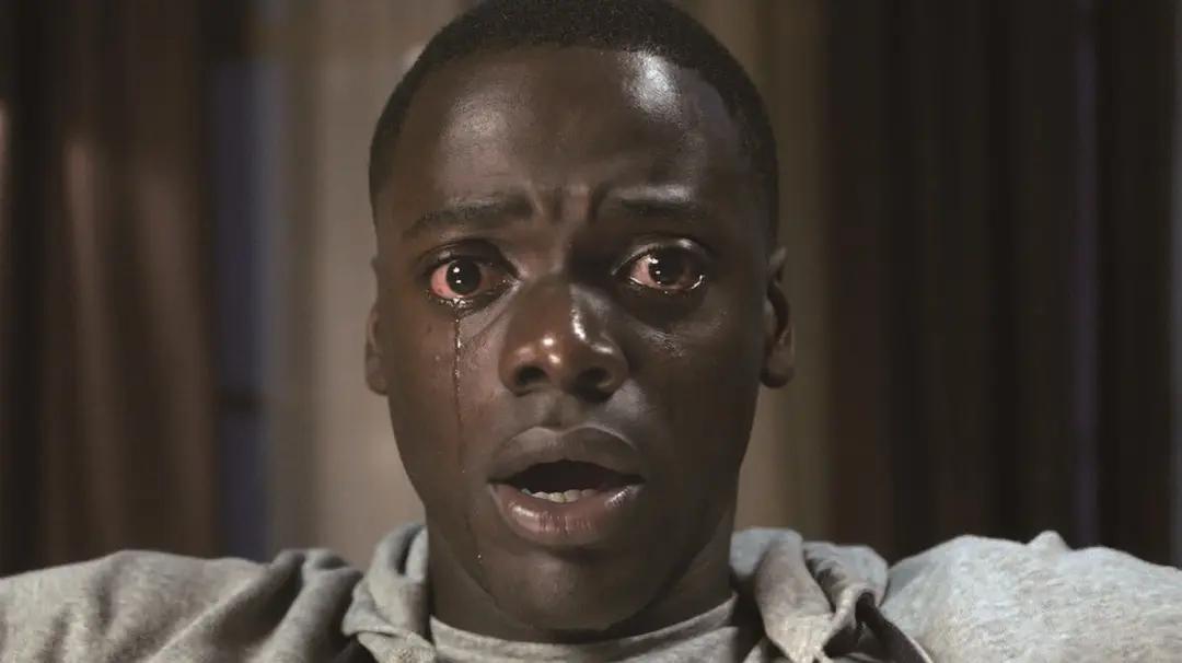 女生看完悬疑片害怕,女生看完悬疑片不敢睡觉