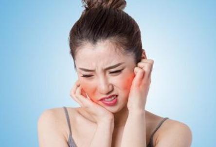 激素药膏用在脸上不得超过多久,激素药膏擦多了会烂脸吗