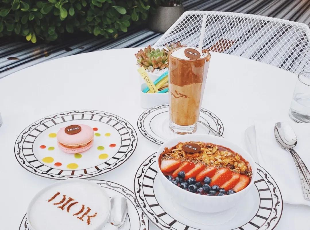 lv奢侈品设计,gucci店铺设计风格