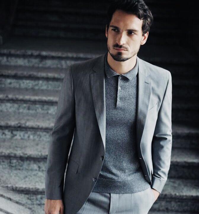 足坛西装暴徒,哈兰德西装暴徒