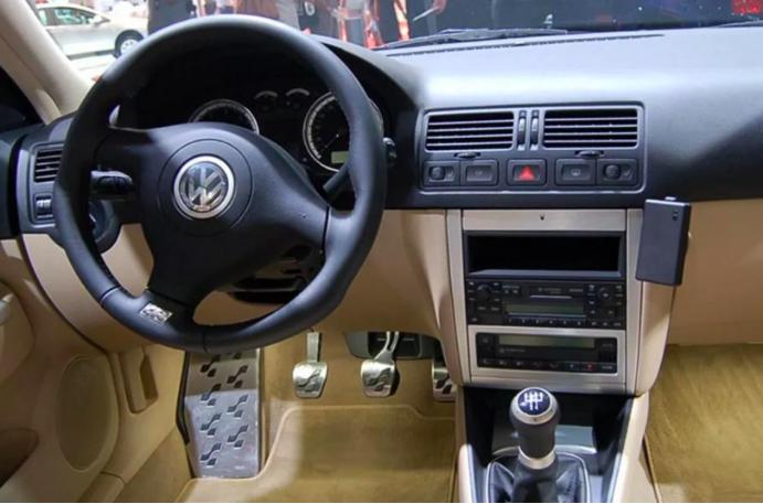 宝来r四驱2.0二手价格,宝来r和普通宝来的区别