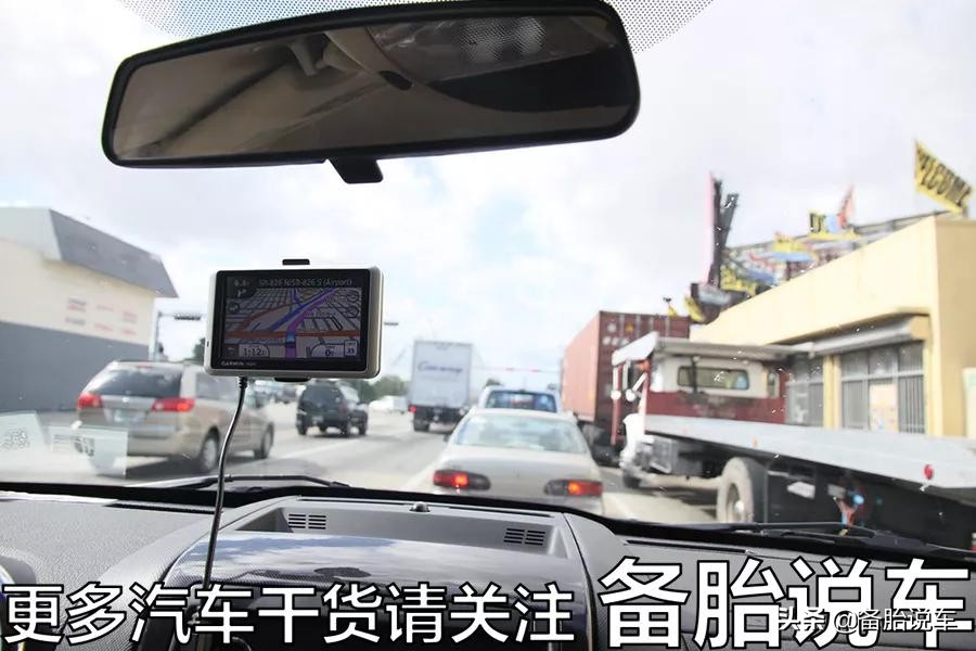 为什么座椅调得越高越靠前,开车座椅如何调整最适合自己