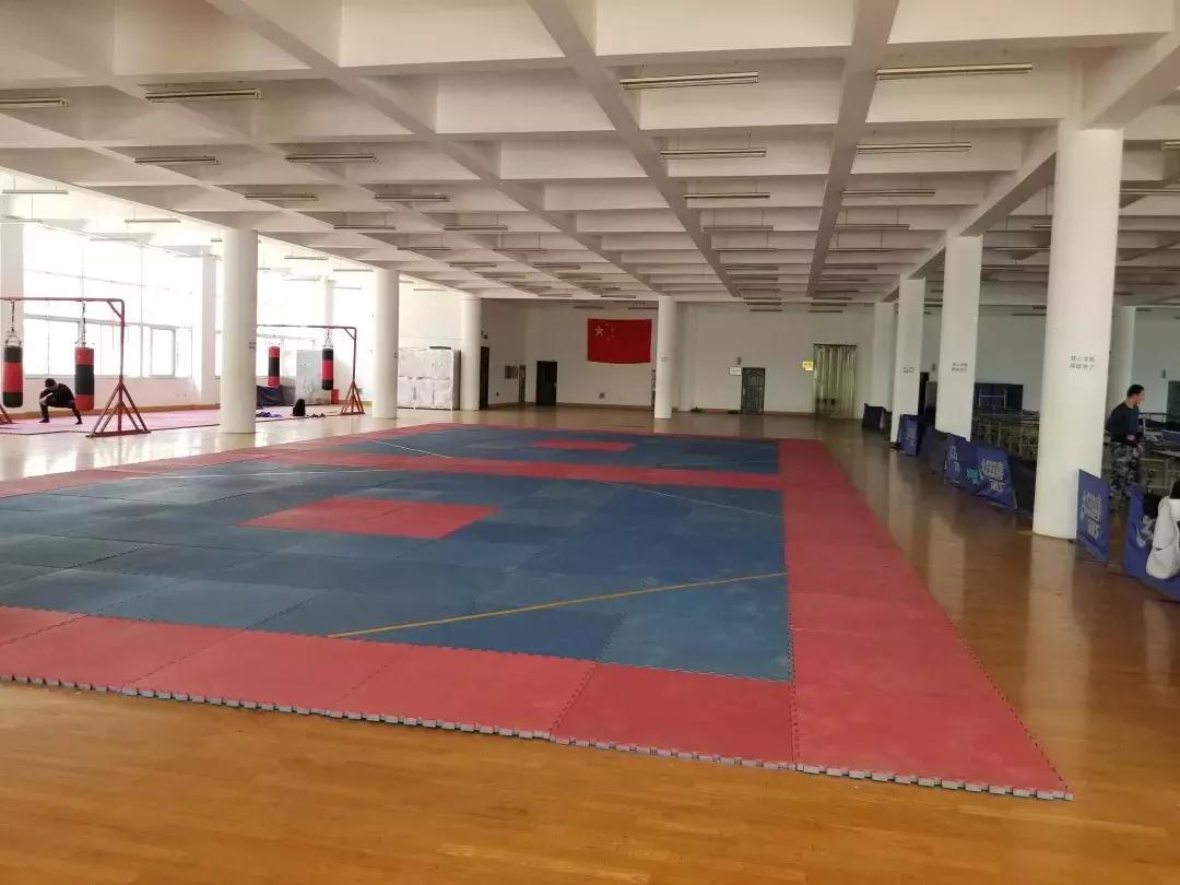 郑州金水硕爵中学,郑州九中初中部硕爵学校