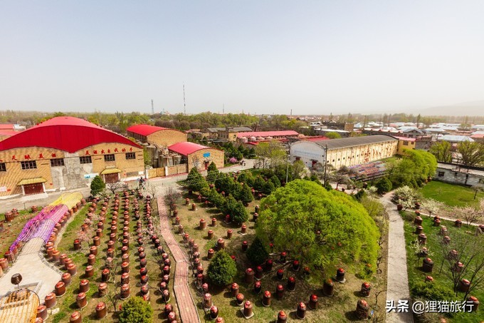*疆新**“酒镇”——肖尔布拉克镇，*疆新**的好酒在伊犁肖尔布拉克