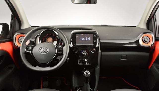 比亚迪f0是1.0t吗,比亚迪f0爆改1.8t4驱