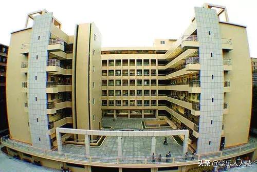 广州市省市属前十的初中排名,广州所有的小学名单