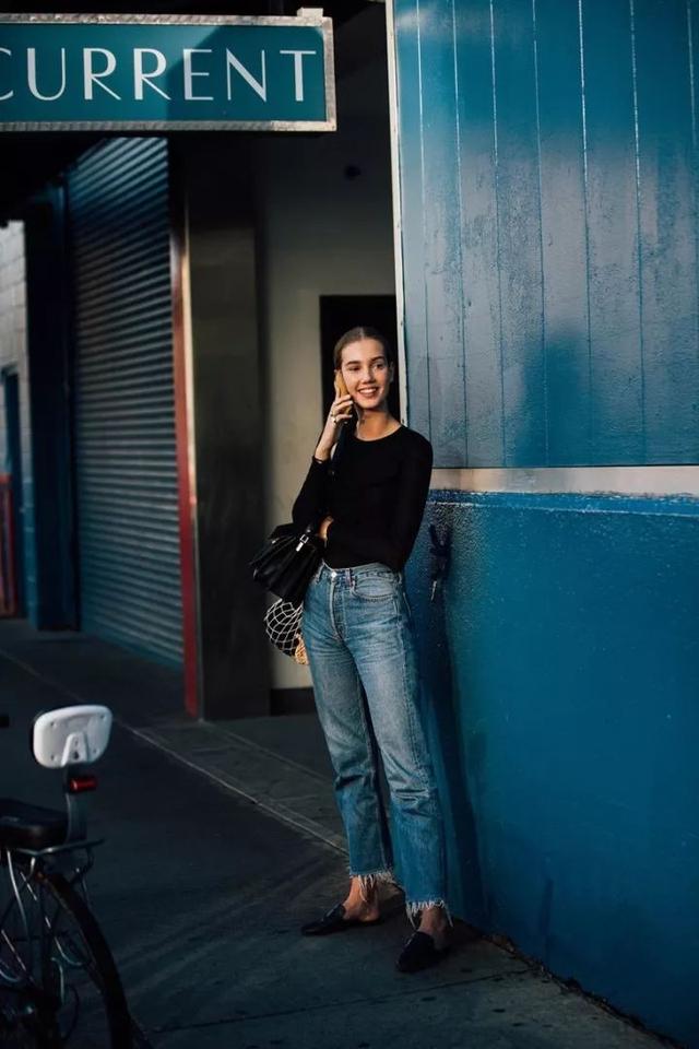 牛仔裤穿合身的还是修身的,牛仔裤是无弹力的还是有弹力的好