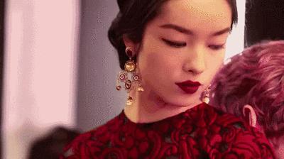 雎晓雯刘雯奚梦瑶何穗机场合影,何穗奚梦瑶刘雯雎晓雯图片