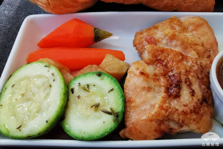 日本航空飞机餐怎么样 (日本东亚国内航空商务舱餐食)