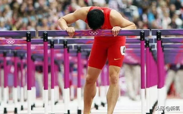 刘德华演唱会失声痛哭完整版后续,刘德华2018演唱会哭片段