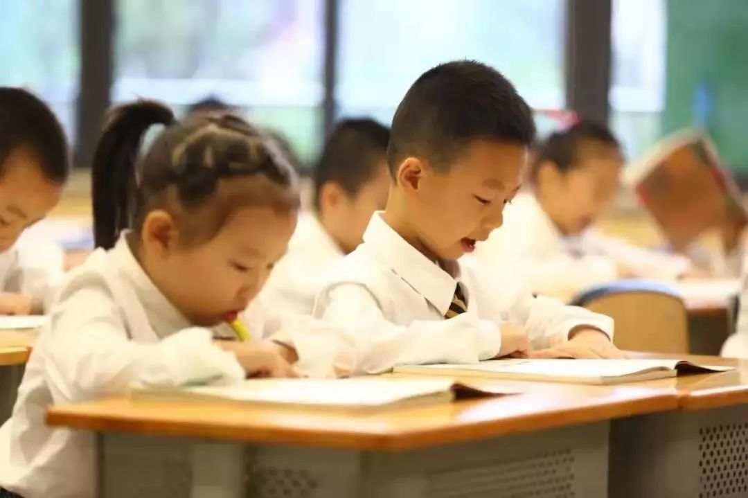 教师学校联合招聘,教师招聘湖北小学语文