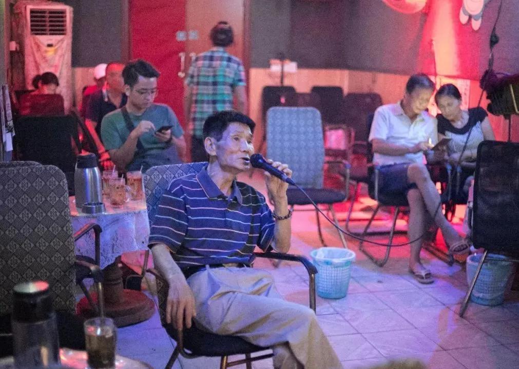 娱乐至死的综艺节目谁在看,湖南娱乐频道娱乐至死