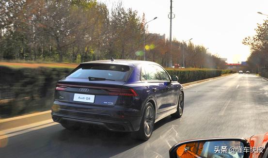 奥迪q855tfsi臻选动感型试驾,沉浸式体验24款奥迪q8臻选动感型