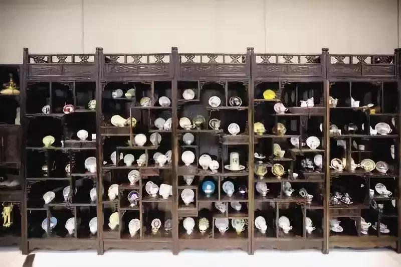 成龙收藏的紫檀,成龙的小叶紫檀值多少钱