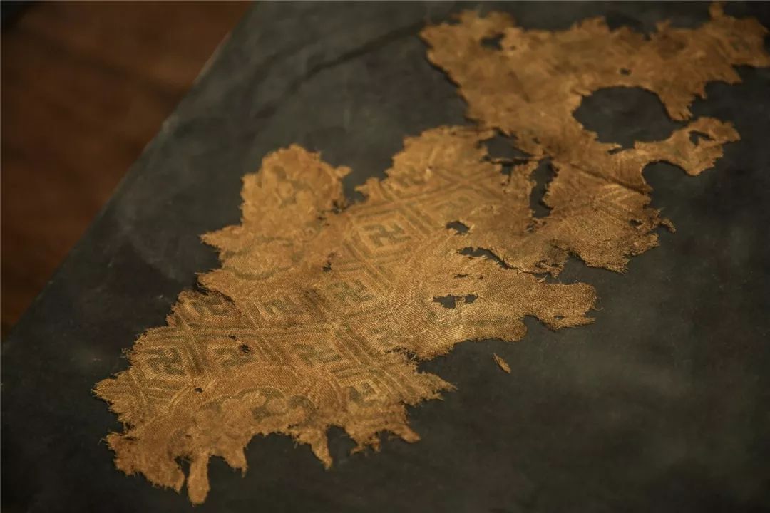 南京云锦是丝绸绣业的顶级技艺吗,南京云锦有寸锦寸金之称