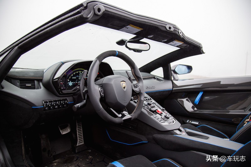 兰博基尼黑色,兰博基尼aventadorsroadster