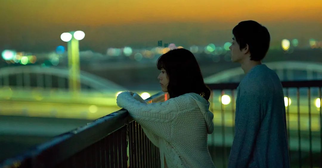 我和妈妈聊聊天200字,和妈妈一起谈恋爱33集