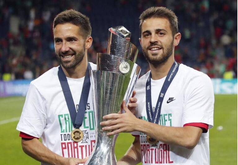 战术水贴：详解B席盘带核心技术，欧洲杯给C罗喂饼全靠他撕裂防守