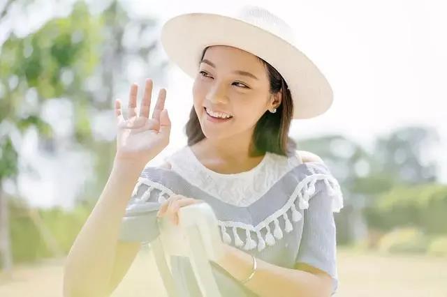 两个人若是真心相爱天涯亦是咫尺,两个人若真心相爱是什么样子