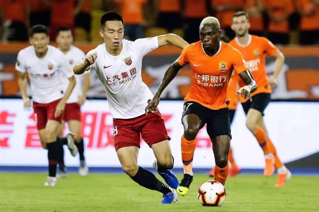 武汉卓尔击败恒大,2021武汉卓尔首胜