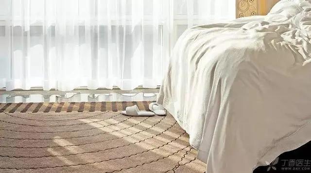 晒被子要拍一下吗,晒被子要翻动吗