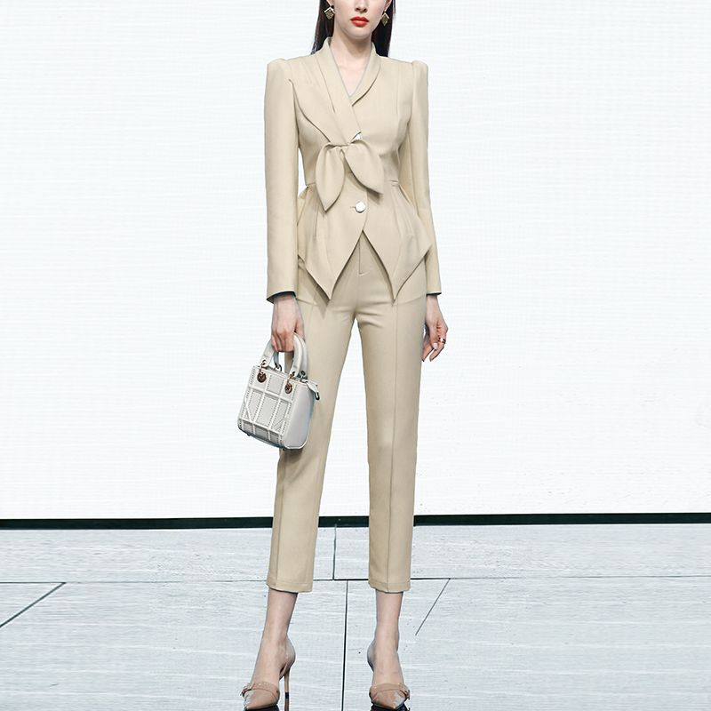 适合二十岁女生的轻奢品牌,适合年轻人的轻奢品牌