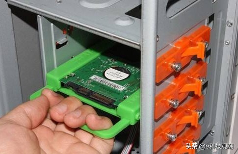 固态硬盘速度起飞,读写速度快的ssd